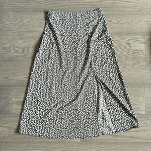 SHEIN A-line floral midi skirt size s / US 4
